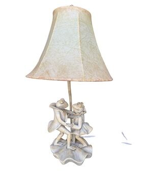 WHIMSICAL FAIRY FROG PRINCE AND FROG PRINCESS DANCING TABLE LAMP